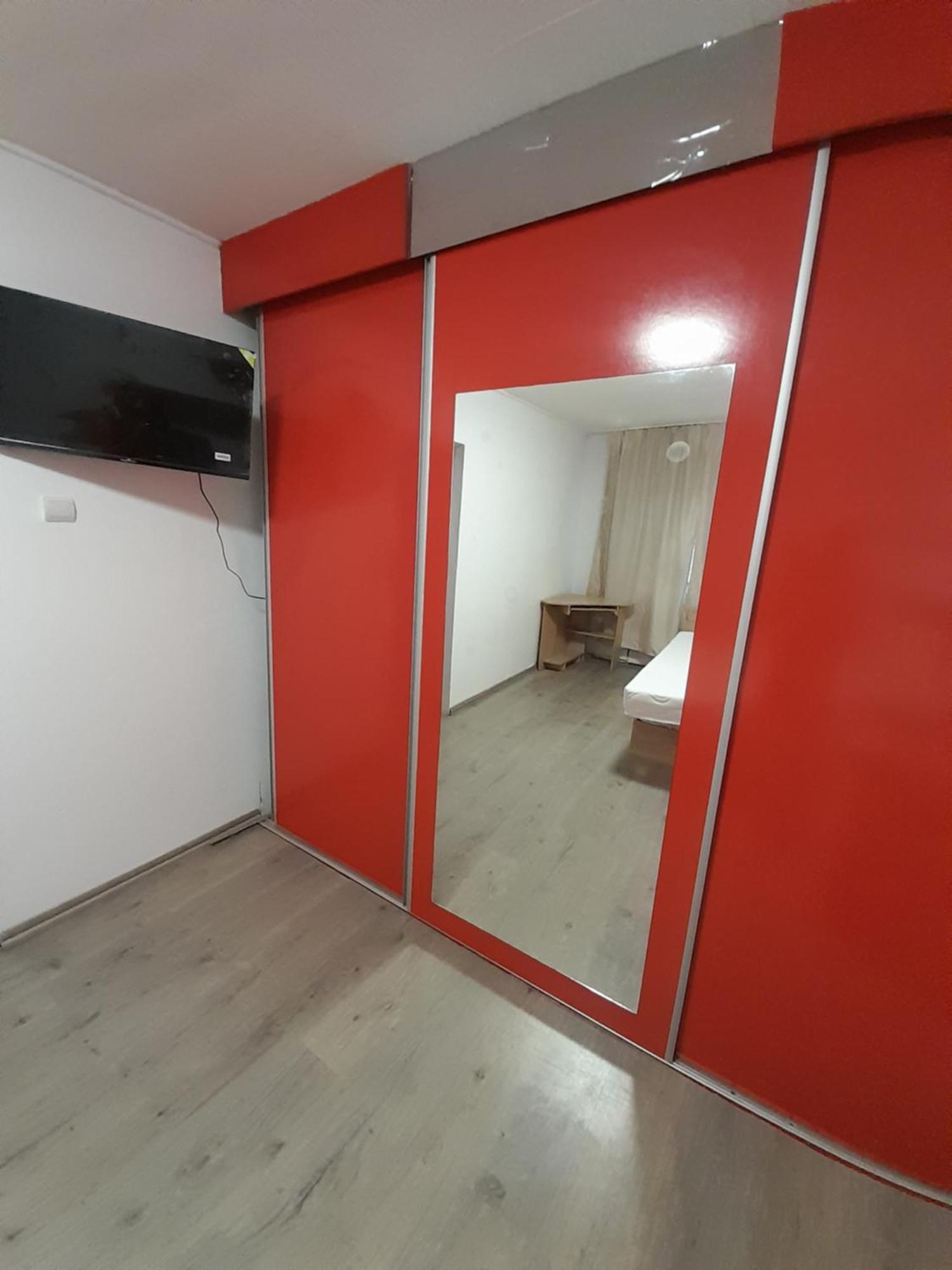 Garsoniera Sic Zona Terapia Zona Linistita La Casa Cu Parcare Lägenhet Cluj-Napoca Exteriör bild