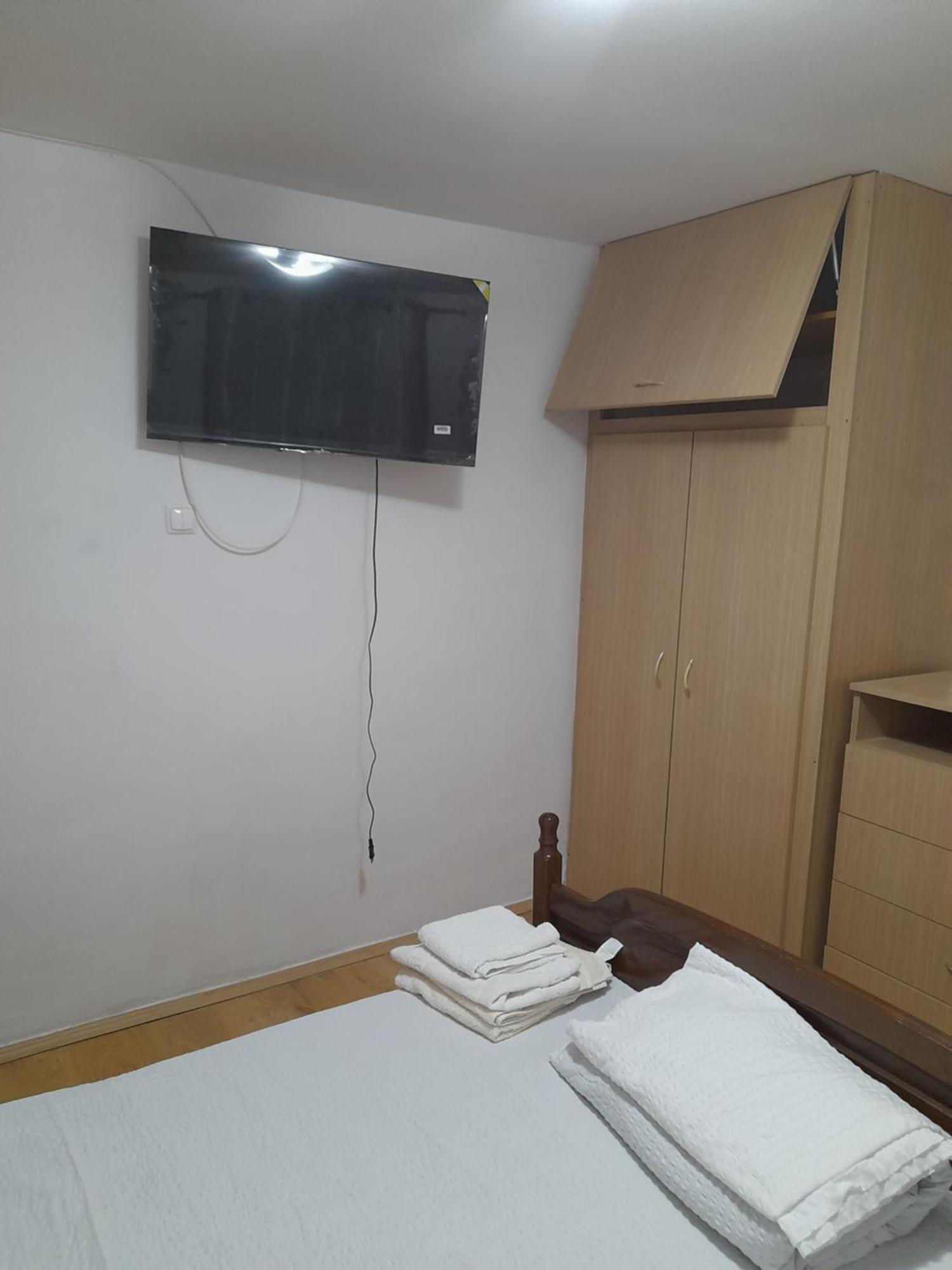 Garsoniera Sic Zona Terapia Zona Linistita La Casa Cu Parcare Lägenhet Cluj-Napoca Exteriör bild